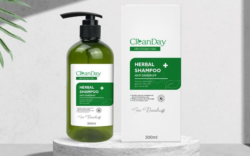 Dầu gội CleanDay sạch gàu với chiết xuất thiên nhiên lành tính