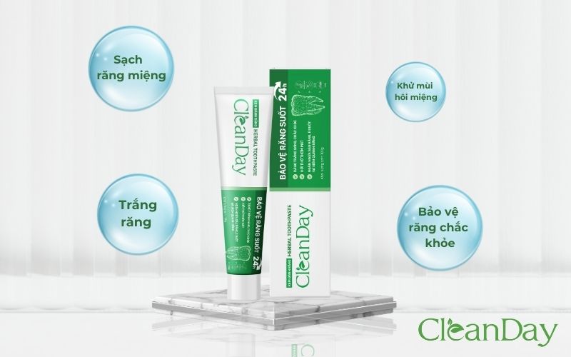 Kem đánh răng CleanDay chứa hydrated silica giúp trắng răng và giảm hôi miệng